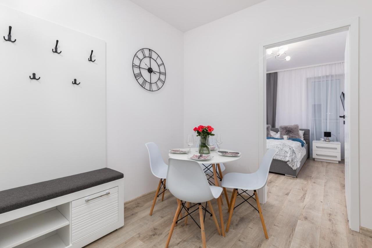 Kapitanski Mostek By Renters *